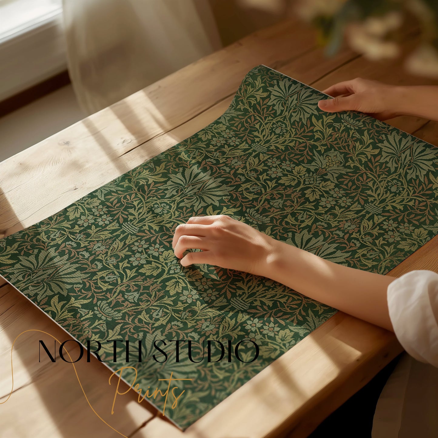 Premium Poster of William Morris Intricate Green Pattern Art Posters