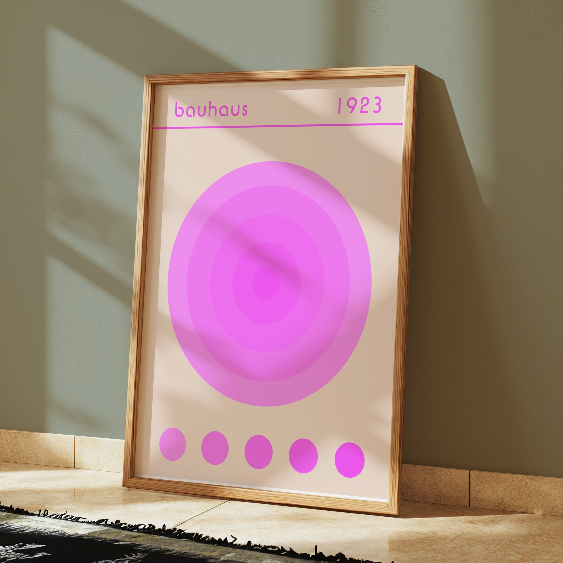 Premium Poster of Bauhaus 1923 Pink Concentric Circles Art Posters